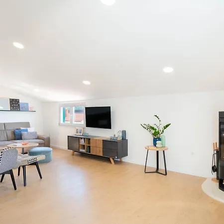Apartament L&l *