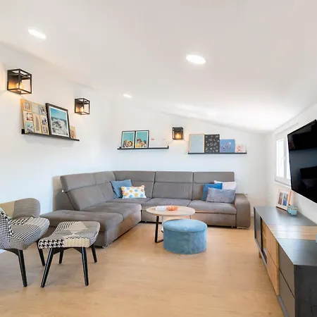 L&l Apartament *
